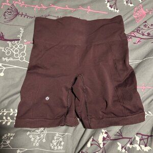 Lululemon Shorts size 4